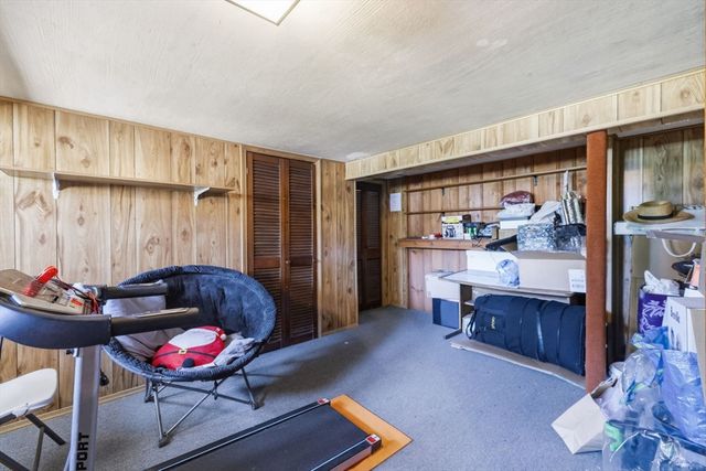 19 Miller Stile Rd, Quincy, MA 02169