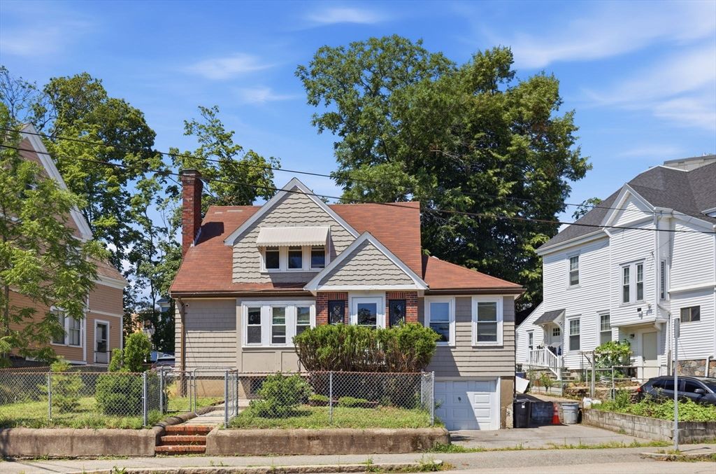 19 Miller Stile Rd, Quincy, MA 02169