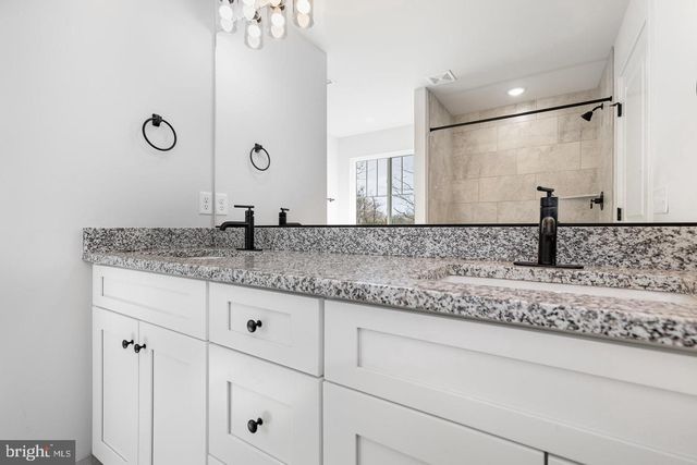 114 CRYSTAL CT, Locust Grove, VA 22508