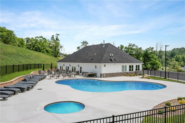 256 Dana Drive, Nottingham, PA 15330