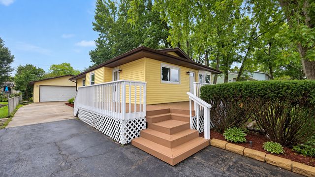 1419 Jefferson Streets, Lake In The Hills, IL 60156