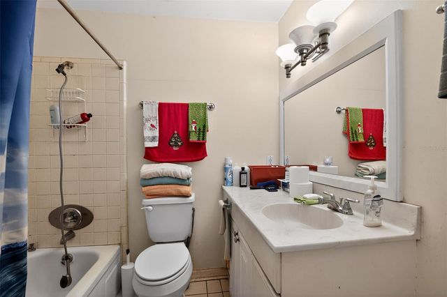 4914 NW 30TH TERRACE, Gainesville, FL 32605