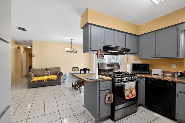 4914 NW 30TH TERRACE, Gainesville, FL 32605