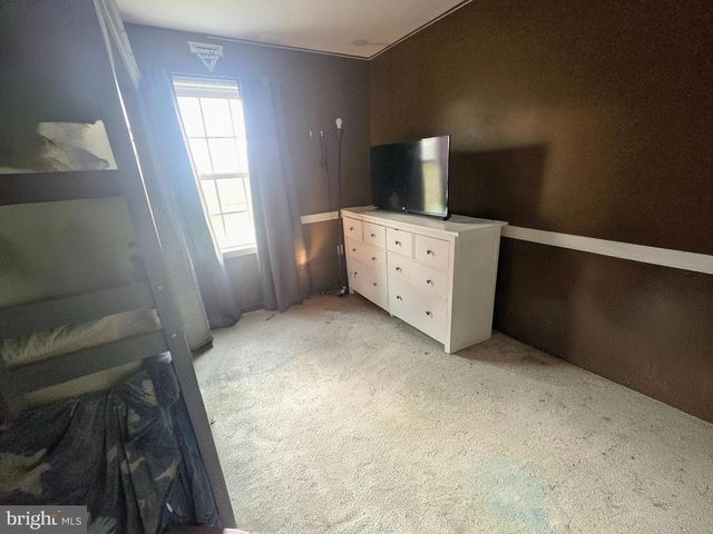 4044 GREEN PARK DR, Mount Joy, PA 17552