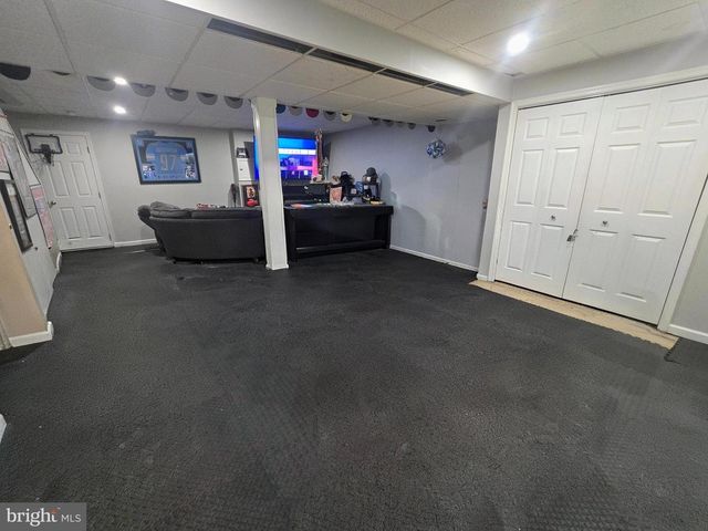 4044 GREEN PARK DR, Mount Joy, PA 17552