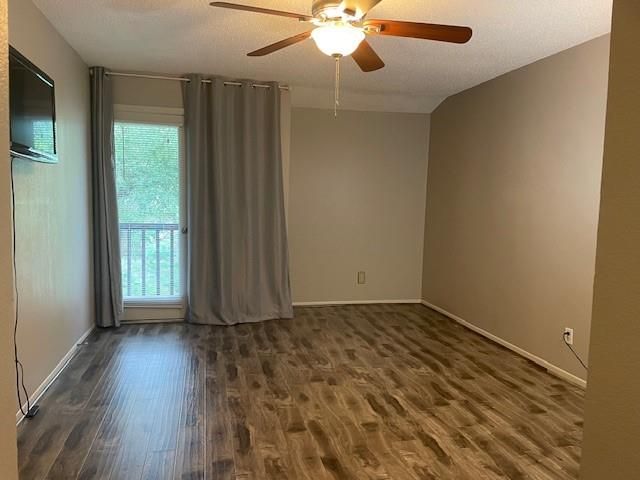 2116 Casa Rio Circle, Dickinson, TX 77539