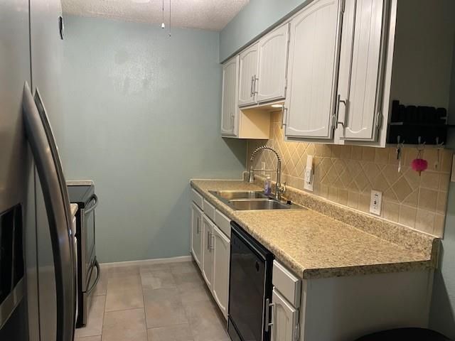 2116 Casa Rio Circle, Dickinson, TX 77539