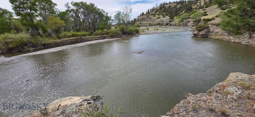 215 Shanks Basin Road, Big Timber, MT 59011 photo 4