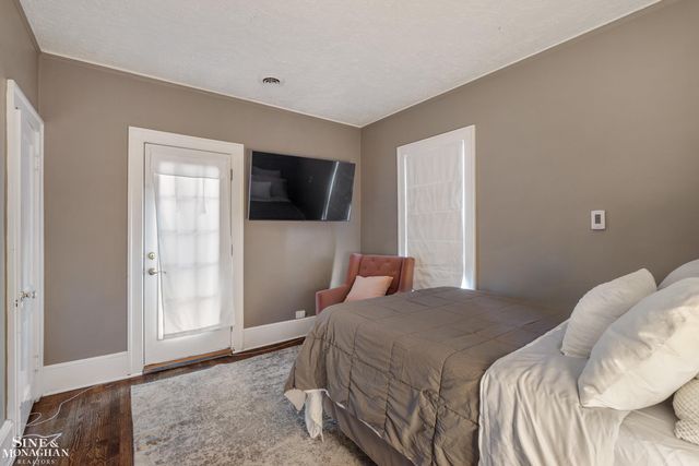 387 Neff Road, Grosse Pointe, MI 48230