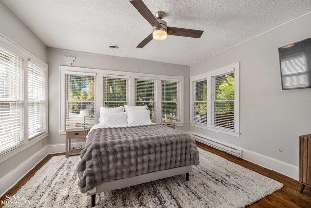 387 Neff Road, Grosse Pointe, MI 48230