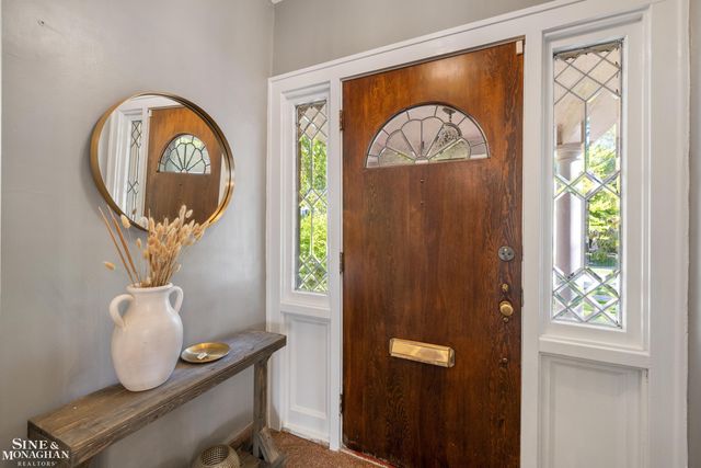 387 Neff Road, Grosse Pointe, MI 48230