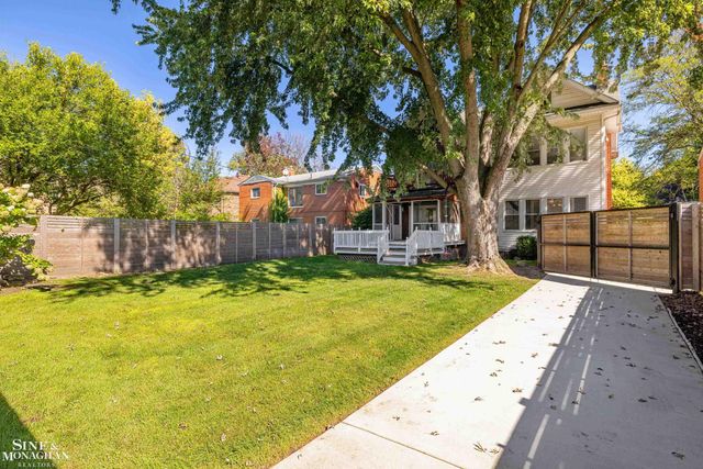 387 Neff Road, Grosse Pointe, MI 48230