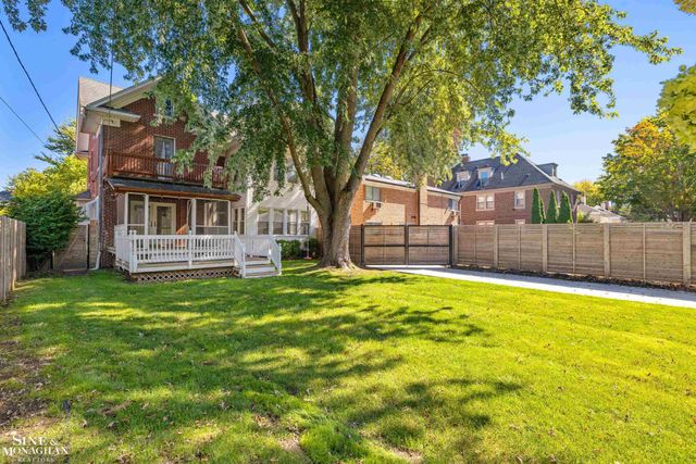 387 Neff Road, Grosse Pointe, MI 48230