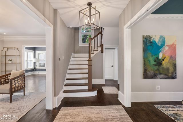 387 Neff Road, Grosse Pointe, MI 48230