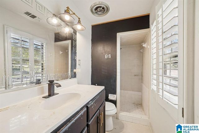 8400 COUNTRY CIRCLE, Pinson, AL 35126