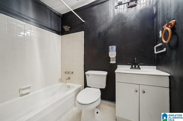 8400 COUNTRY CIRCLE, Pinson, AL 35126