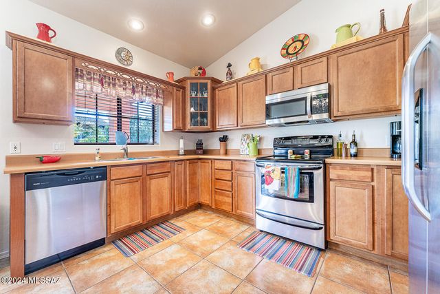 49 Avenida Pastor, Rio Rico, AZ 85648