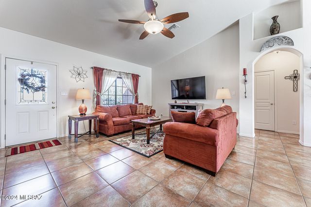 49 Avenida Pastor, Rio Rico, AZ 85648