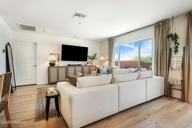 5638 S Black Mountain Way, Tucson, AZ 85757