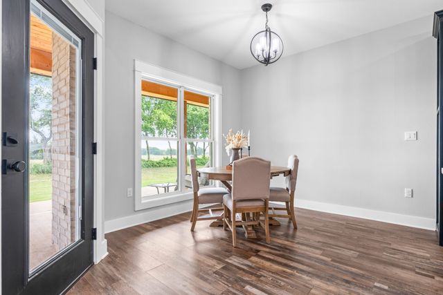 124 High Point Drive, Hillsboro, TX 76645