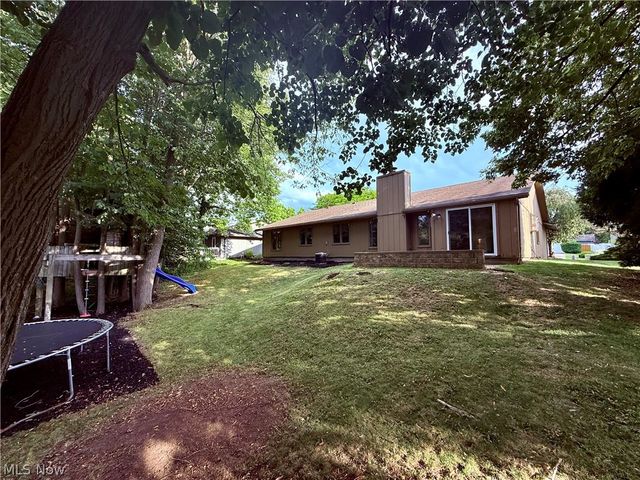 14360 Walking Stick Way, Strongsville, OH 44136