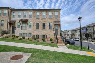 4240 Hickory Pine Alley, Doraville, GA 30360