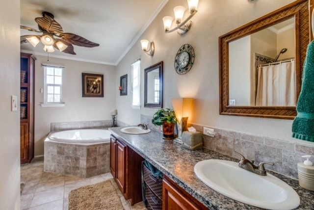 394 Emerald Glenn Lane, Pilot Point, TX 76258