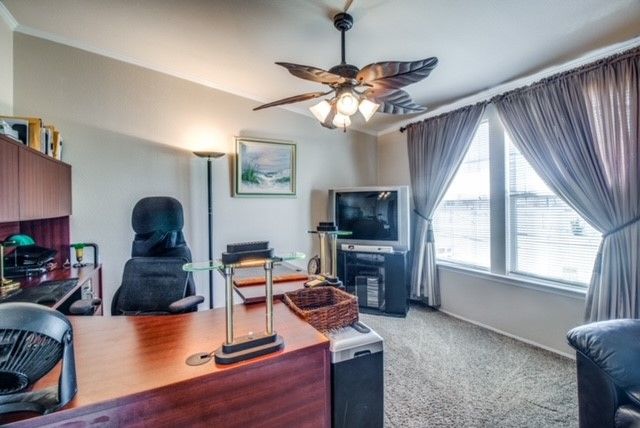 394 Emerald Glenn Lane, Pilot Point, TX 76258