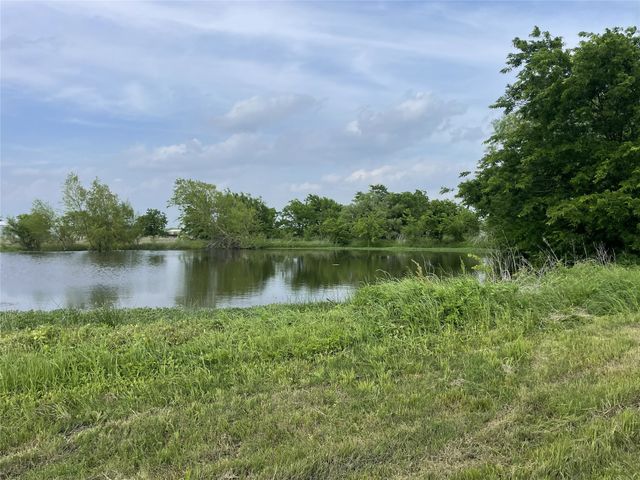 394 Emerald Glenn Lane, Pilot Point, TX 76258