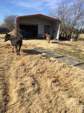 394 Emerald Glenn Lane, Pilot Point, TX 76258