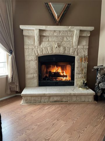 394 Emerald Glenn Lane, Pilot Point, TX 76258