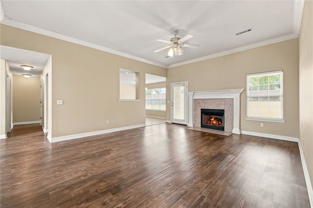 702 Maidstone Avenue, Bentonville, AR 72712