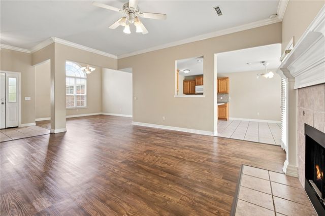 702 Maidstone Avenue, Bentonville, AR 72712