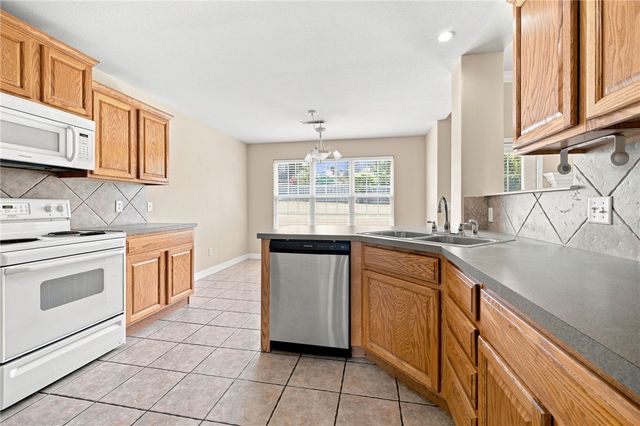 702 Maidstone Avenue, Bentonville, AR 72712