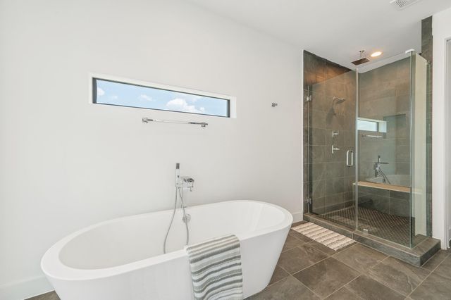 2239 N Macgregor Way, Houston, TX 77004