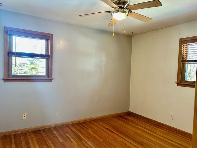 7008 Hill Place N, Crystal, MN 55427