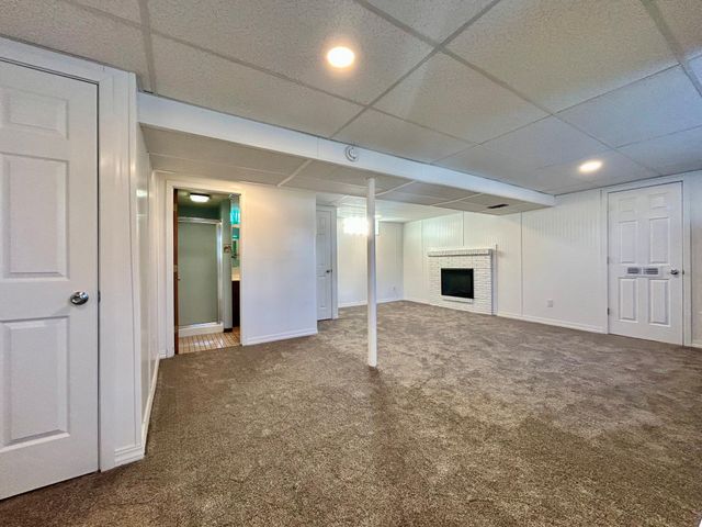 7008 Hill Place N, Crystal, MN 55427