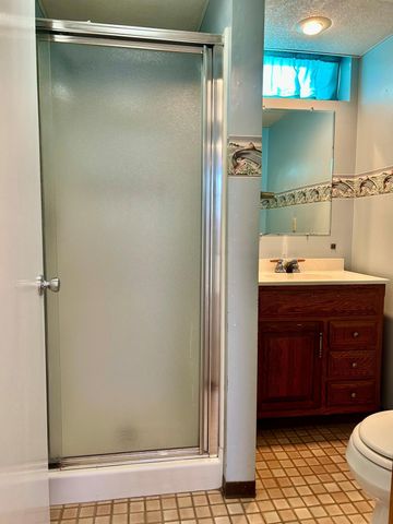 7008 Hill Place N, Crystal, MN 55427