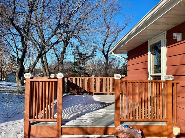 7008 Hill Place N, Crystal, MN 55427