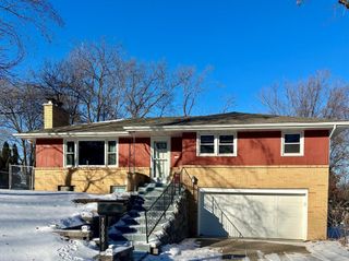 7008 Hill Place N, Crystal, MN 55427