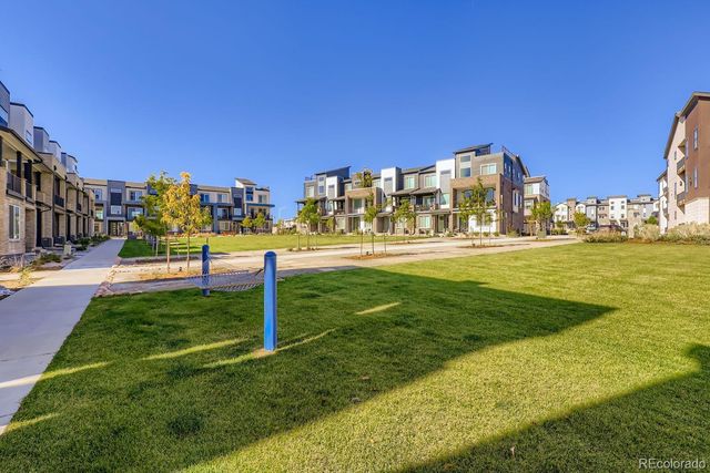 1751 Peak Loop, Broomfield, CO 80023