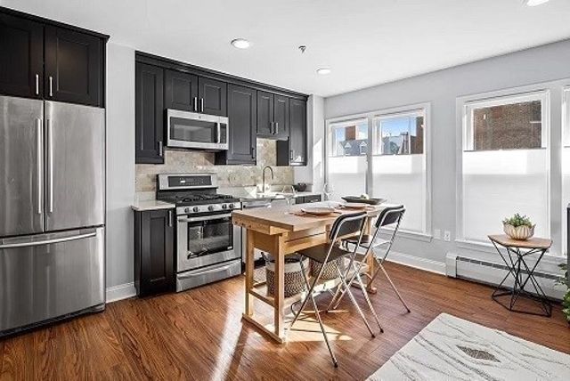 1 Davenport St 2, Cambridge, MA 02140