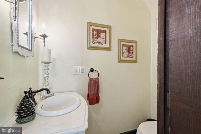 104 W FERRY RD, Yardley, PA 19067