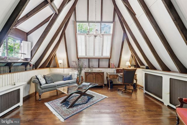 104 W FERRY RD, Yardley, PA 19067