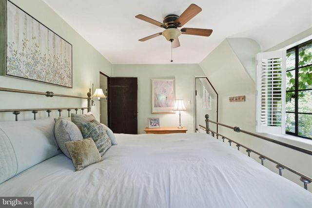104 W FERRY RD, Yardley, PA 19067