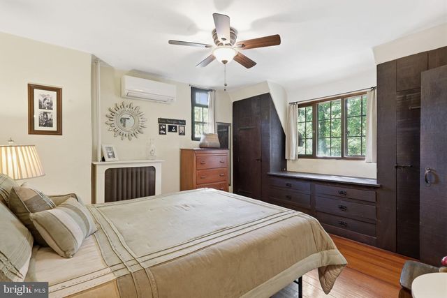 104 W FERRY RD, Yardley, PA 19067