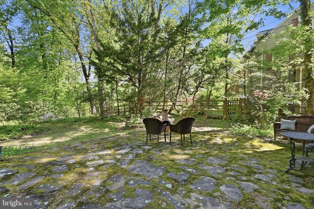 104 W FERRY RD, Yardley, PA 19067