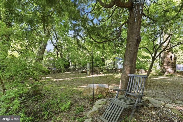 104 W FERRY RD, Yardley, PA 19067