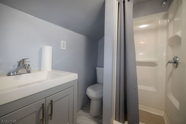 280 E Hazelwood Ave 2, Rahway City, NJ 07065