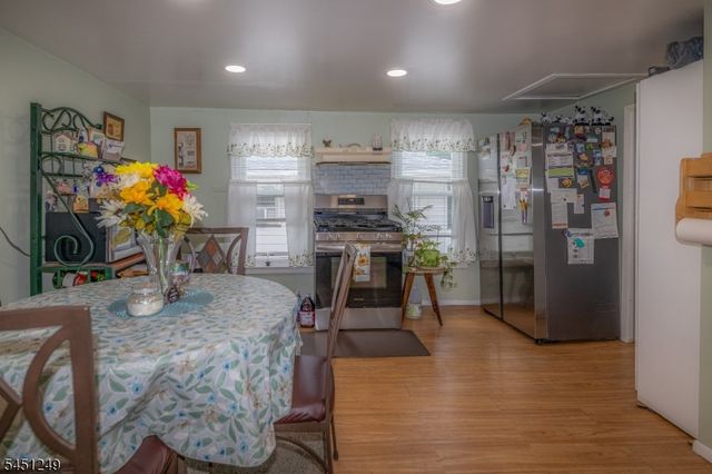 280 E Hazelwood Ave 2, Rahway City, NJ 07065